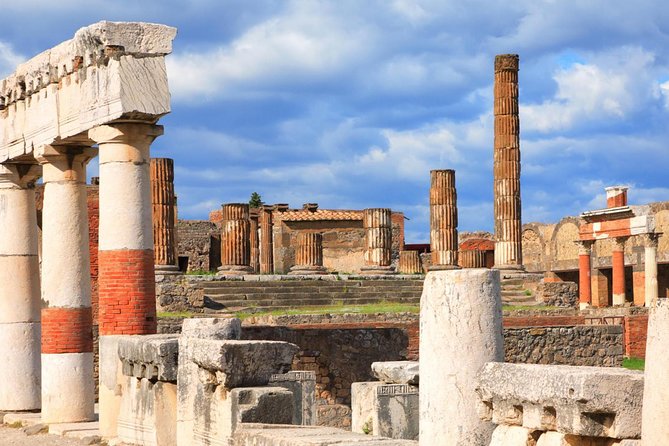 Private Tour Pompeii and Herculaneum - Pompeii Archaeological Park: seeing “the moment” AD 79 created