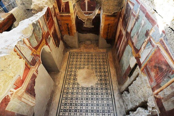 Private tour to Pompeii Herculaneum and Vesuvius - Practical tips to make the day feel smooth