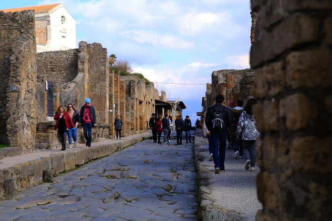 Rome to Pompeii & Herculaneum Trip with Hotel Pickup & Skip-the-line Tickets - A Real-World Plan for a Long Day Out of Rome