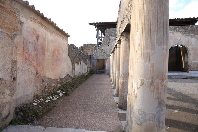 Rome to Pompeii & Herculaneum Trip with Hotel Pickup & Skip-the-line Tickets - The Art Historian Guide: How You’ll Get More From Every Wall