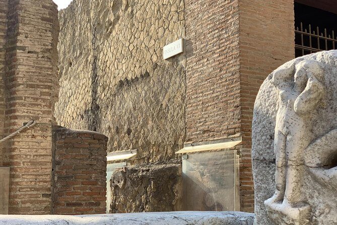 Secret Herculaneum: The Hidden Treasure of Ancient Roman Civilization - What the guide style changes (and why the archaeologist matters)