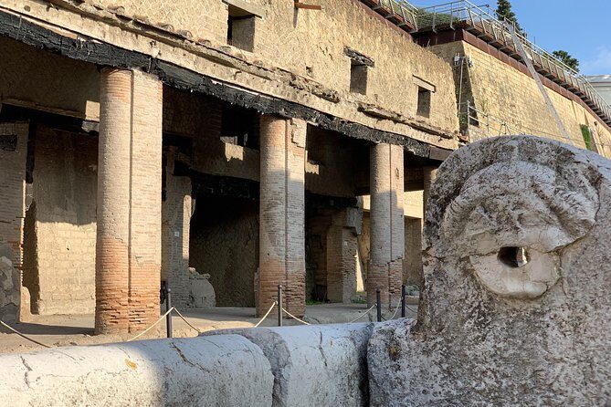 Secret Herculaneum: The Hidden Treasure of Ancient Roman Civilization - Comfort tips: shoes, steps, and a quick map before you start
