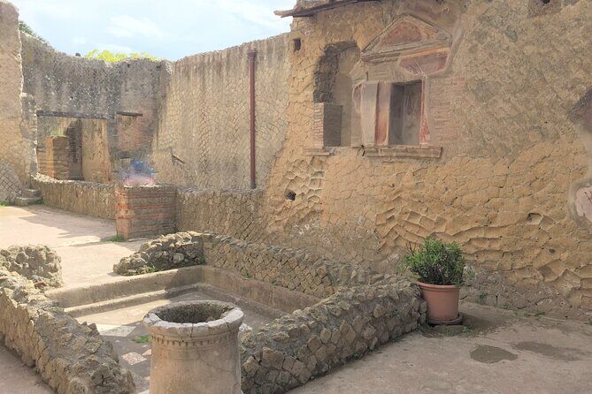 Skip the Line Ancient Herculaneum Walking Tour with Top Rated Guide - Casa del Rilievo di Telefo: the story behind the standout relief