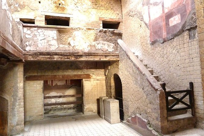 Skip the Line Half Day Private Tour of Herculaneum Highlights with Local Guide - Skip-the-line entry: why it’s worth paying for