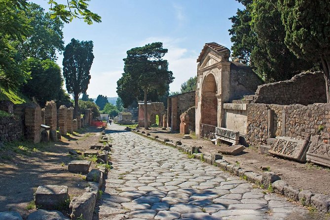 Skip the Line Herculaneum Ruins Ticket - Your self-paced 4.5-hour route through Herculaneum’s best rooms