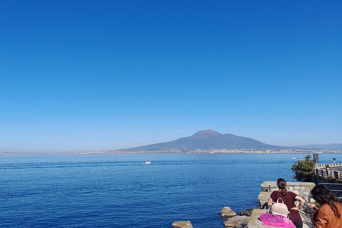Skip-The-Line Tickets VIP Small Group Tour To Pompei and Vesuvius - Lunch, transfer time, and the break after Pompeii