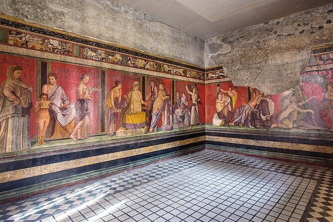 Small Group Tour Pompeii and Herculaneum from Rome - Herculaneum after Pompeii: the quieter, better-preserved contrast