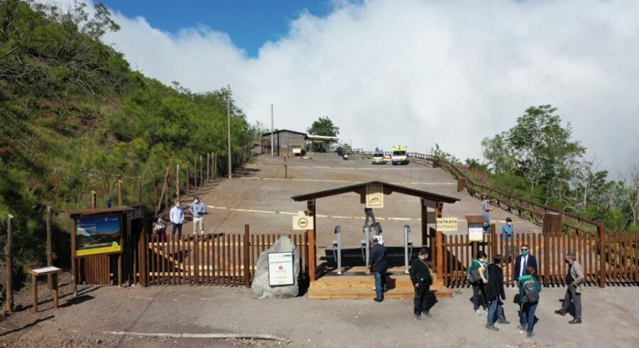 Sorrento: Vesuvius Day Trip with Entry and Lunch - How the Sorrento–Vesuvius timing fits into your day