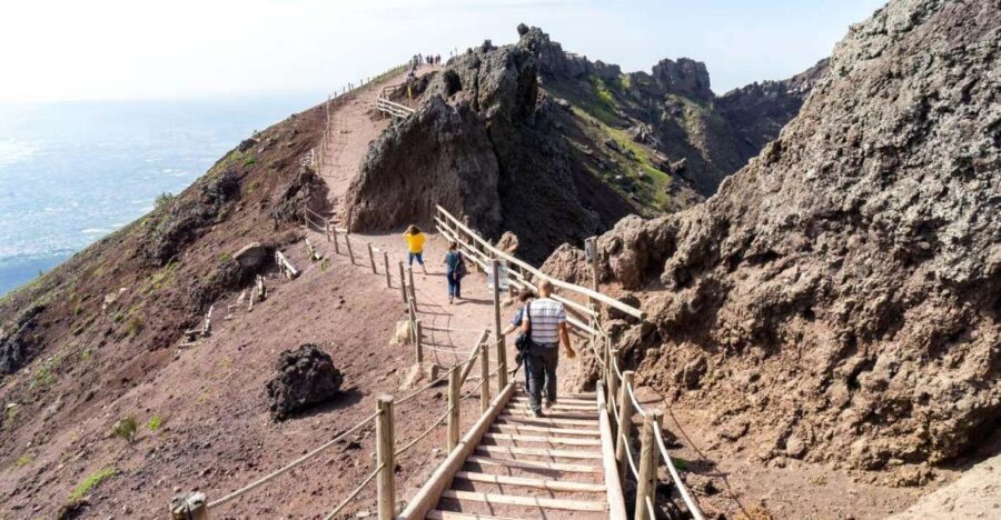 Sorrento: Vesuvius Day Trip with Entry and Lunch - The winery lunch: light meal, wine, and why timing is everything