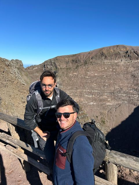 Vesuvio: 3h trekking tour with volcanological guide - Small-group and private-guide feel